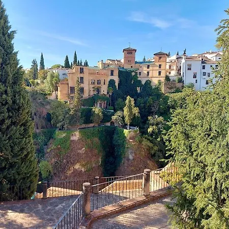 Apartamento Centrico En Ronda Con Terraza Y Dos Dormitorios * Ronda